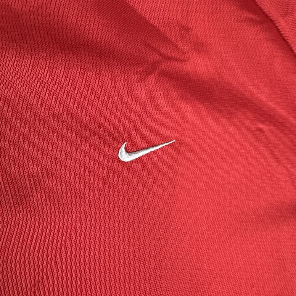 Vintage Nike Men's T Shirt Medium Waffle Embroidery‎ Red Tag Y2K